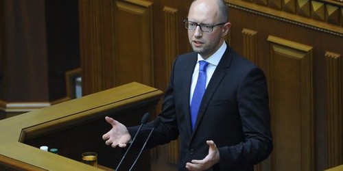 Ukraine: Le Parlement rejette la démission du Premier ministre Iatseniouk  - ảnh 1